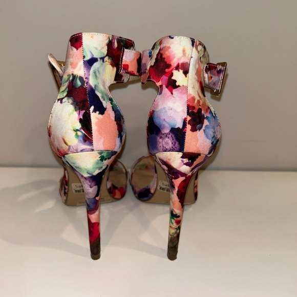 Windsor heels - Picture 5 of 5